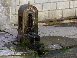 P1000380-r1 Wasserspender